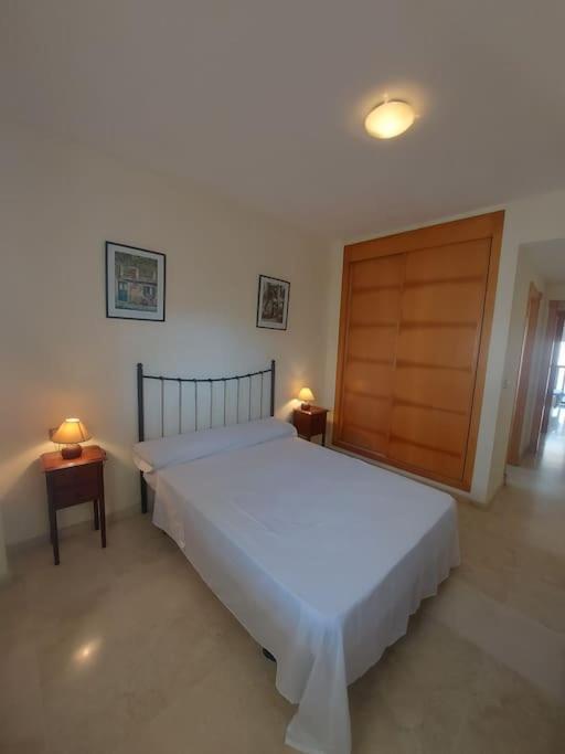 Apartamentos Residencial Duquesa San Luis de Sabinillas Dış mekan fotoğraf